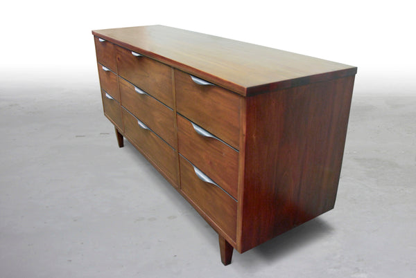 THE WESTCHESTER DRESSER