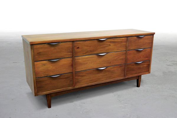 THE WESTCHESTER DRESSER