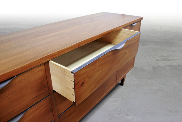 THE WESTCHESTER DRESSER