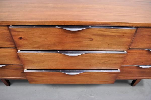 THE WESTCHESTER DRESSER